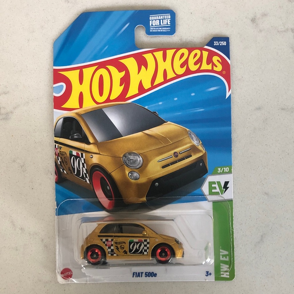 Mattel Hot Wheels Gold Fiat 500e Toy Car
